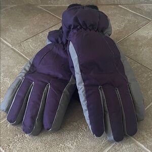 Kids Purple and Gray Winter Gloves